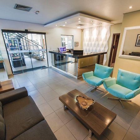 Limeira Suites Luaran gambar